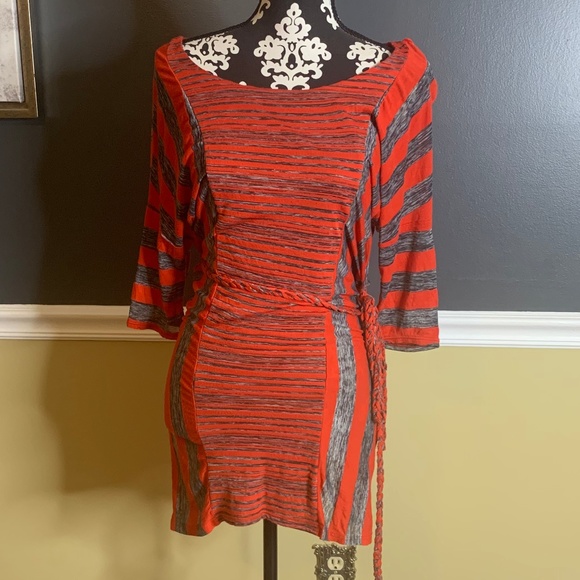 Anthropologie Tops - 💥5/$25💥Birdcage ANTHROPOLOGIE Red Stripe Top